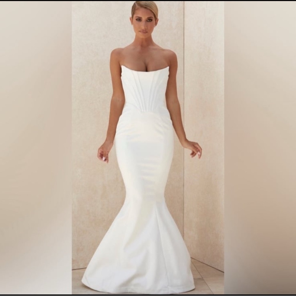House of CB - INES IVORY STRAPLESS CORSET BRIDAL GOWN - LIMITED EDITION